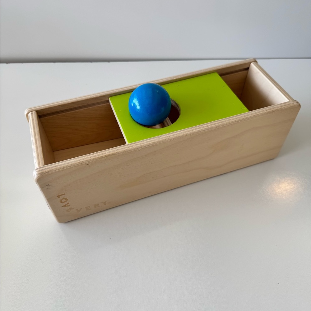 Lovevery Wood Ball Drop Box with ONE Ball